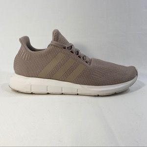 ADIDAS WOMEN SWIFT RUN